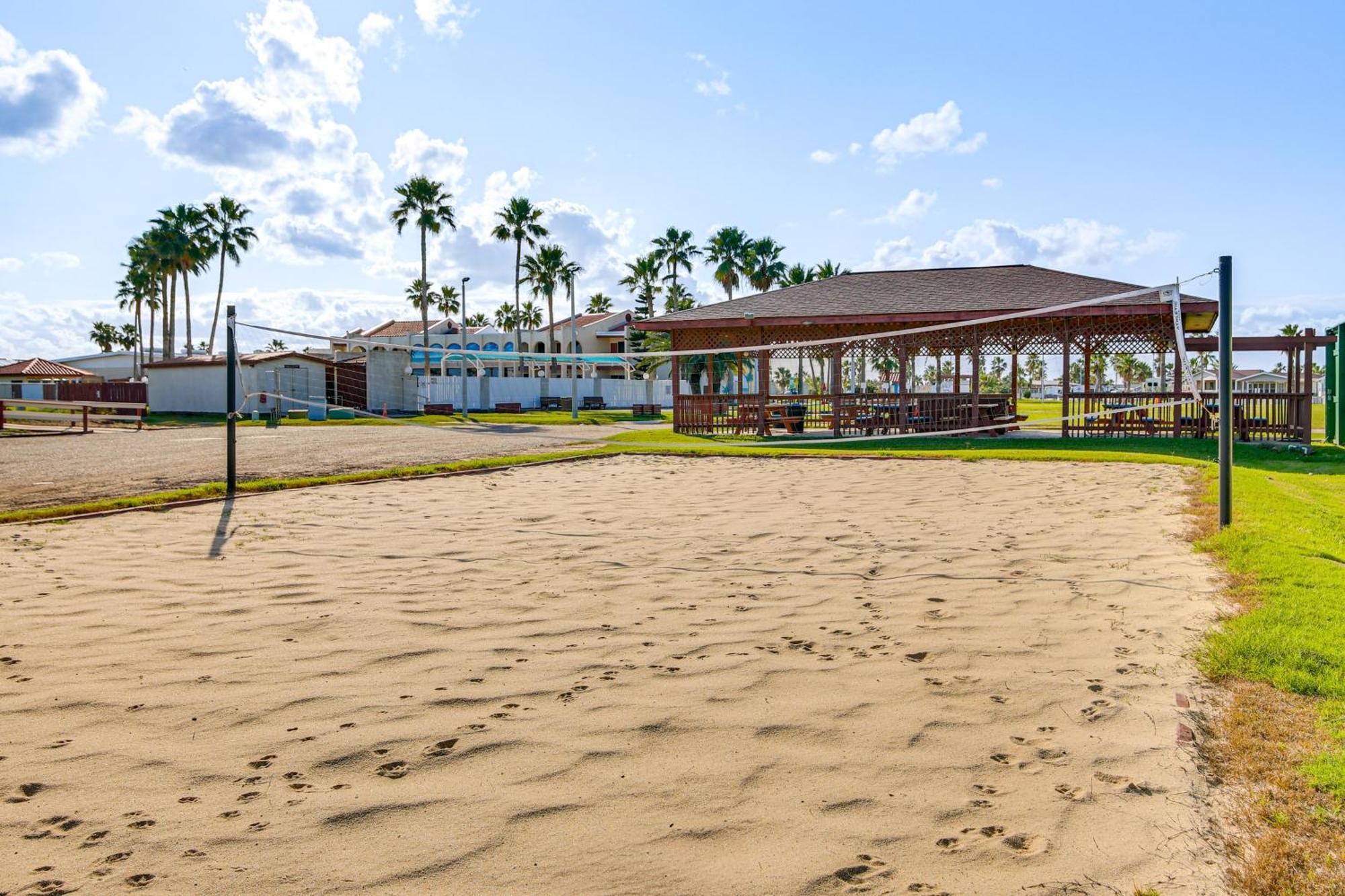 Cozy Waterfront Port Isabel Cottage With Deck! Buitenkant foto